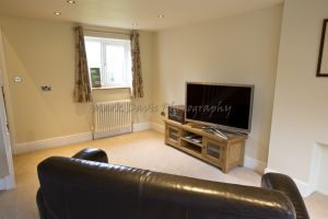 _gorgeous low burn cottage 22.jpg